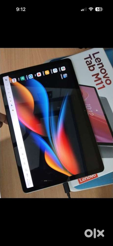 Lenovo tab M11 LTE Sim + Wifi in warranty