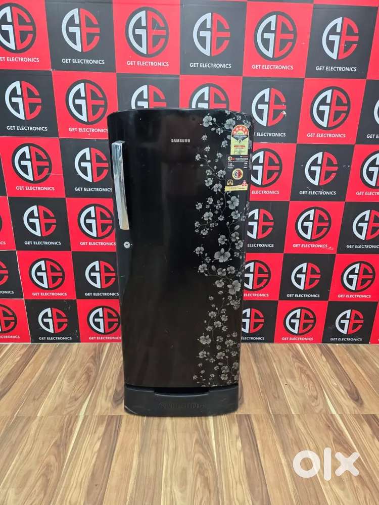 $¥€SAMSUNG S/D REF BLACK COLOUR IN EXCELLENT CONDITION