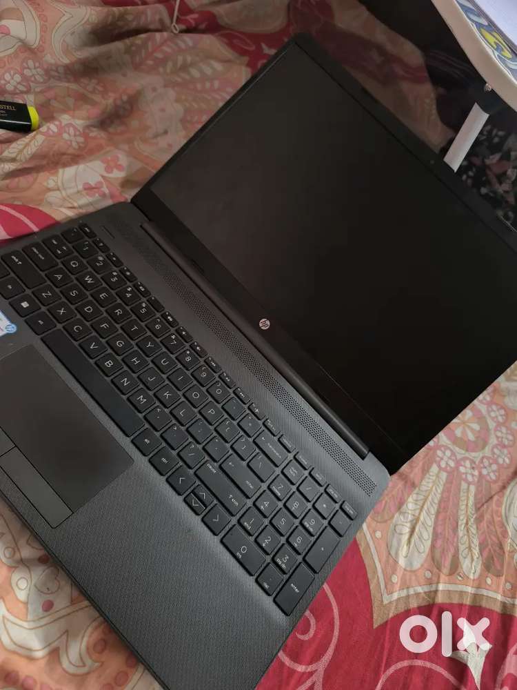 Hp laptop 255 G8 amd ryzen 3 dual core 3250