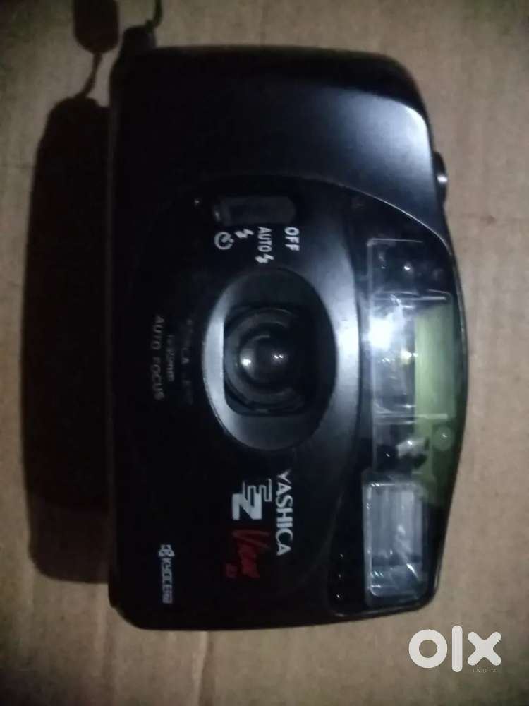 YASHICA EZ View AF 35 mm Film camera