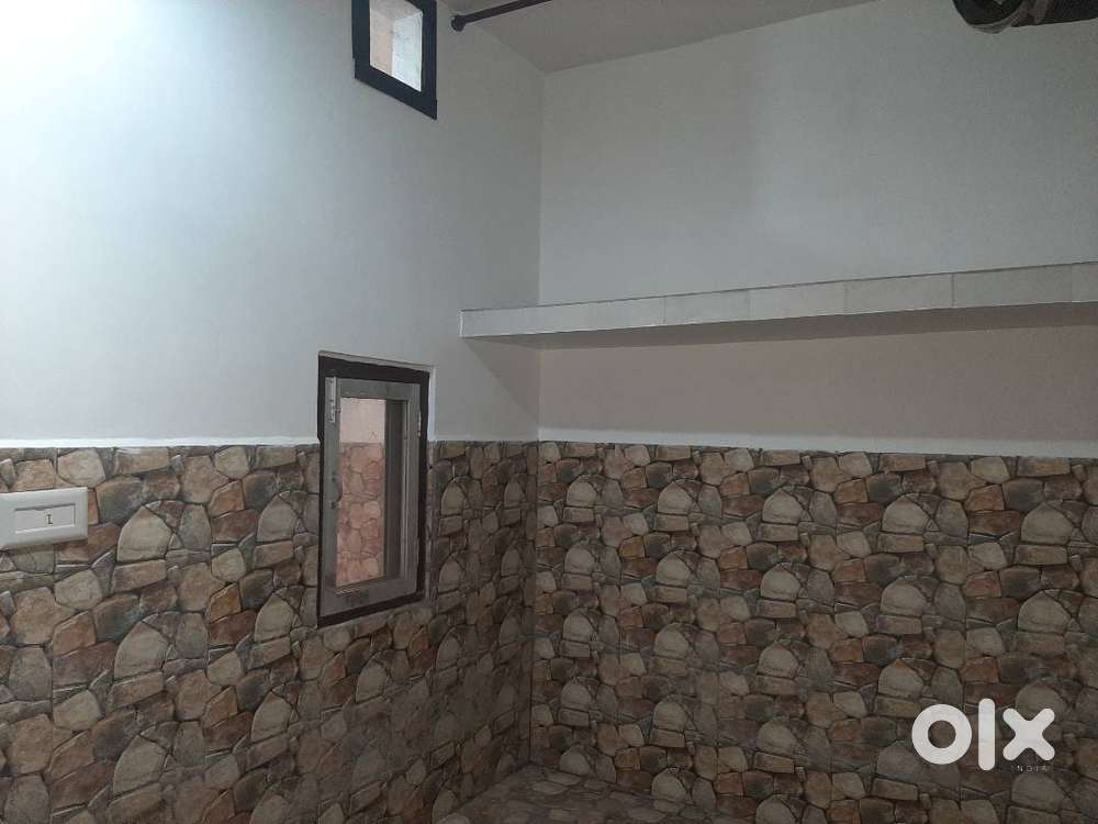 1 ROOM WITH KITHCEN ON RENT