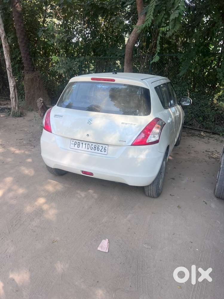 Maruti Suzuki Swift 2013 Diesel 129000 Km Driven