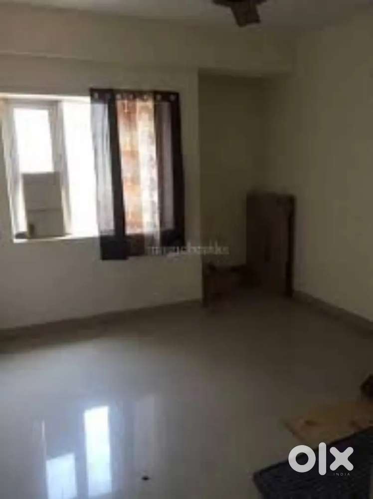 Looking for flatmate for sharing only Femals