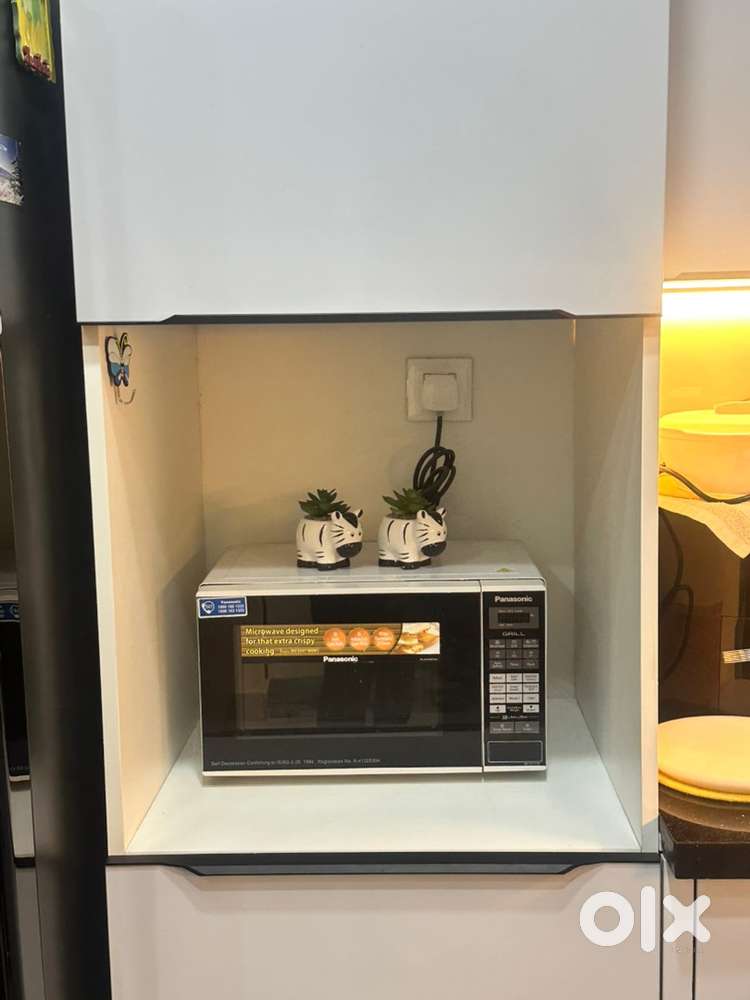 Microwave 800 W (20 L) ~ Perfect working condition