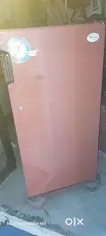 Whirlpool single door fridge in very good condition