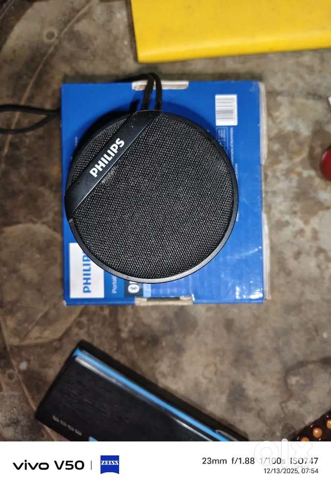 Wireless portable speaker +mobile backup