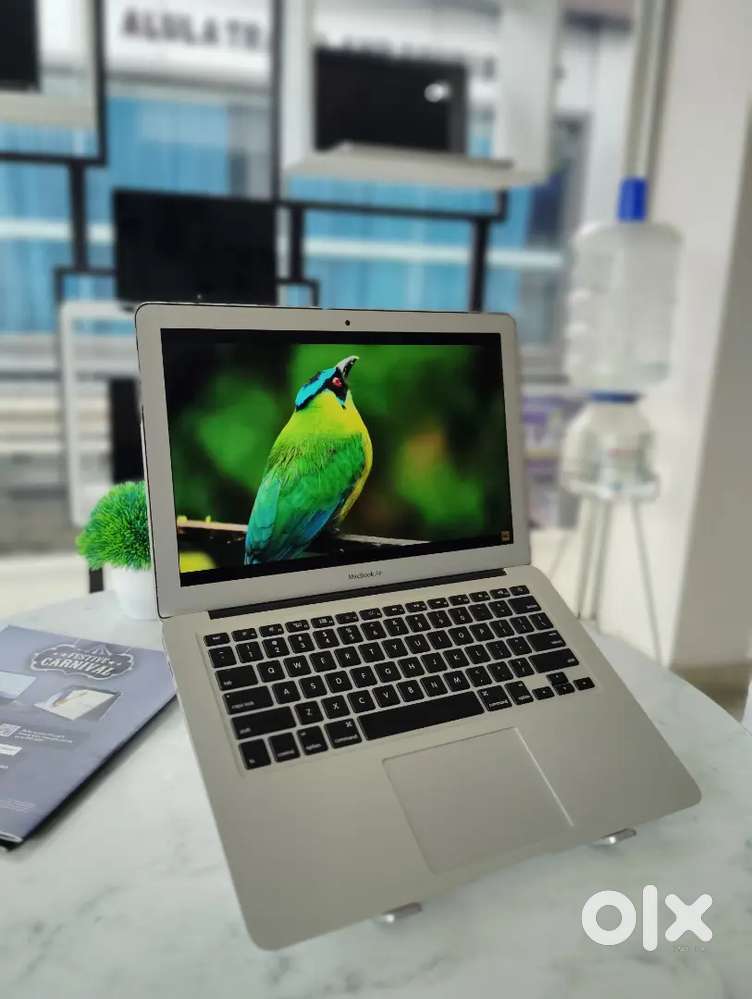 MAC BOOK AIR for sale