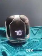 Earbuds black