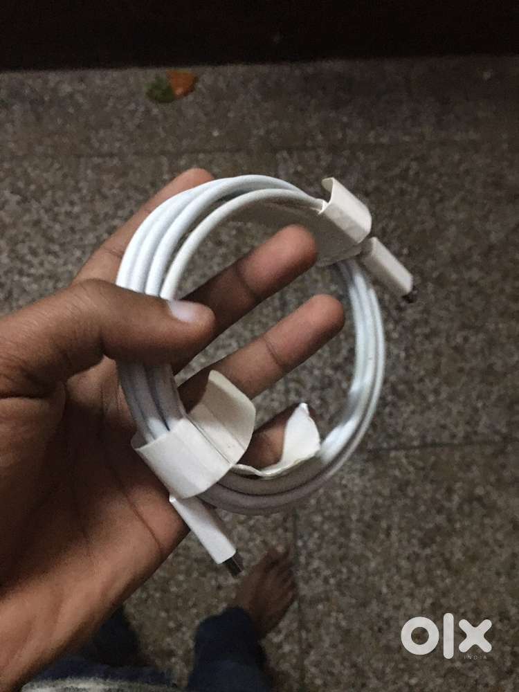 Apple Thunderbolt cable