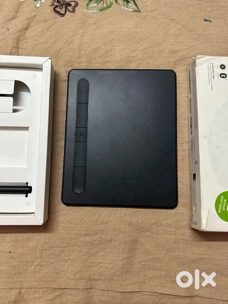 Wacom Intuos Pen Tablet, Small size