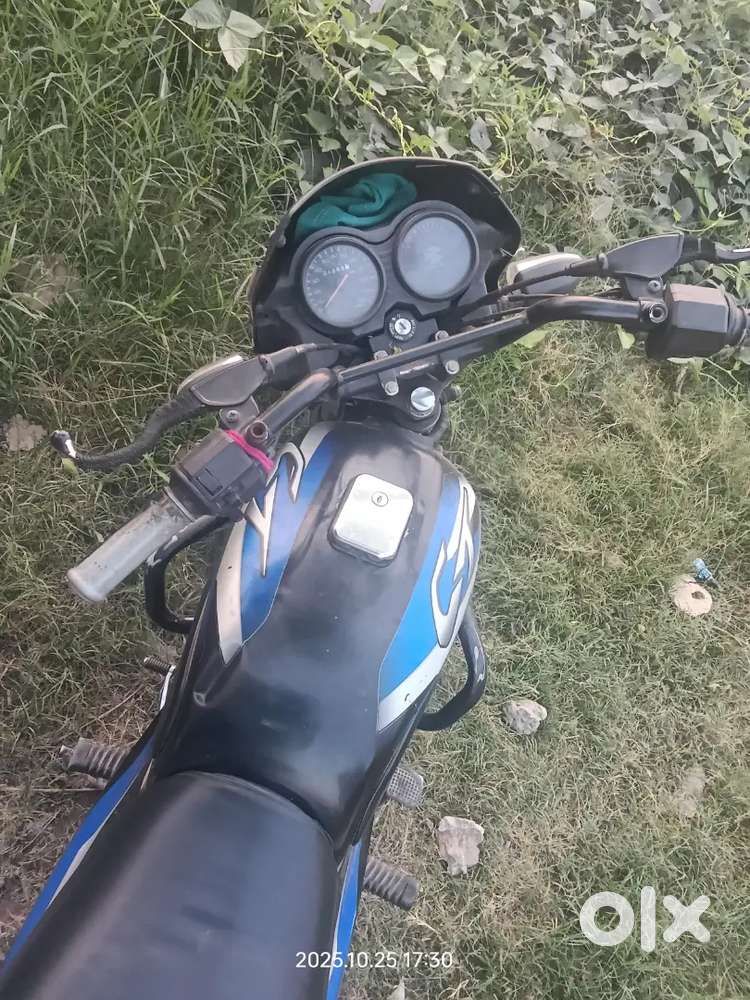 Bajaj CT100