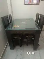 4 seater dining table