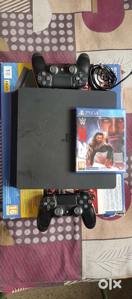 Ps4 slim 1Tb