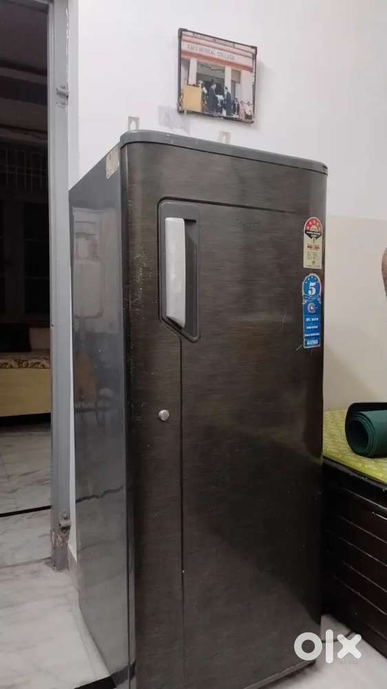 Whirlpool 215 litre 5 star refrigerator