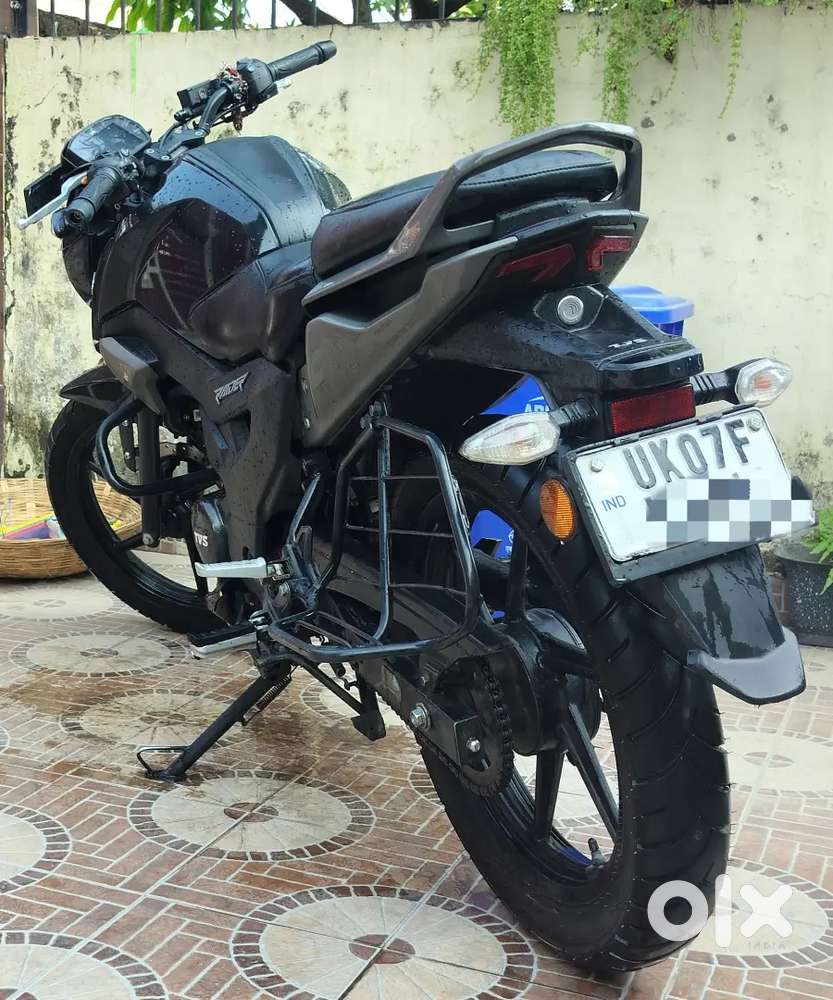 TVS RAIDER SMARTXONNECT 2023