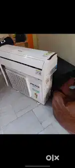 Voltas 1.3ton inverter AC for sale