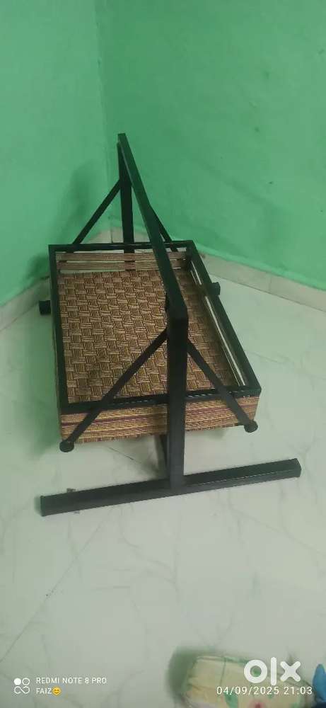 Bacche ka jhula