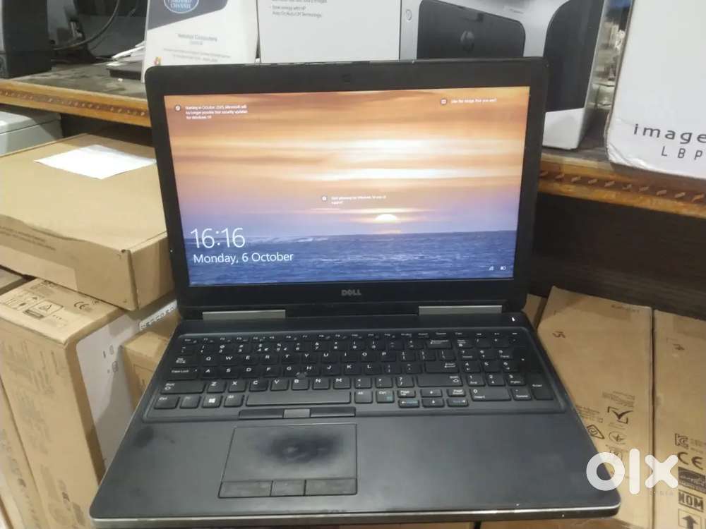 Dell laptop 7520