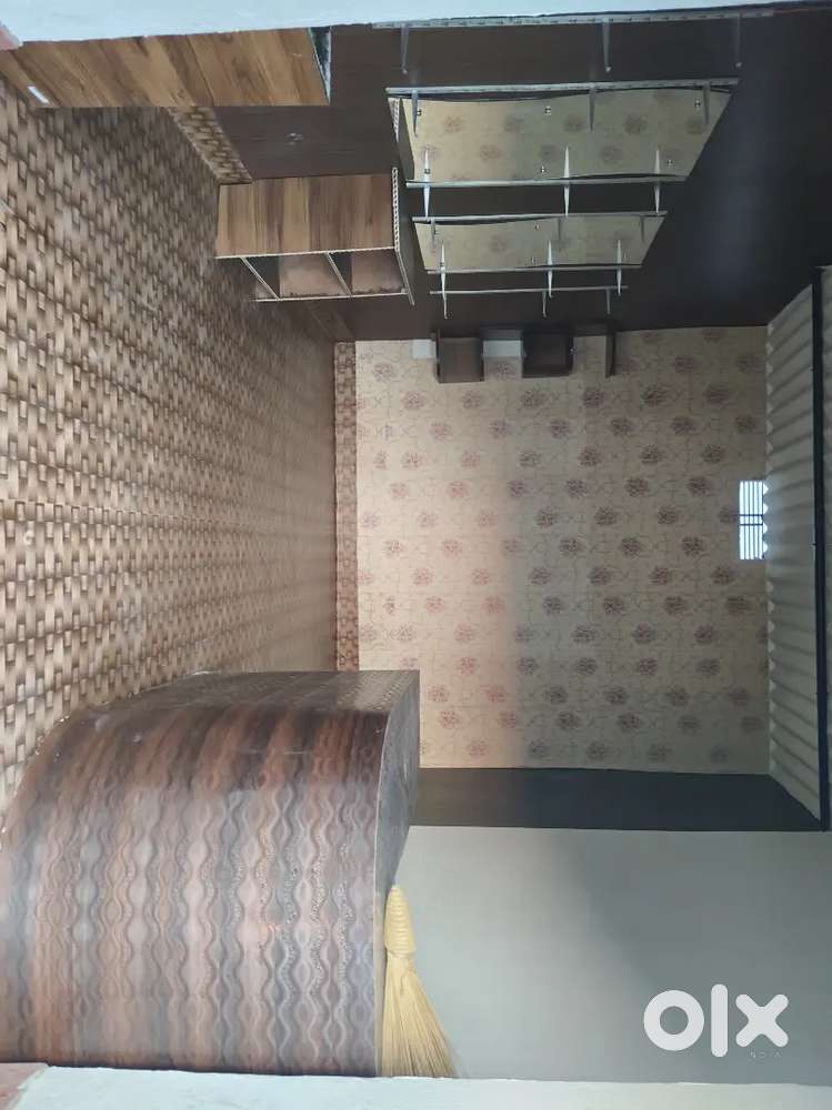 Barber needed urgently