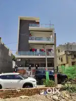 2 Bedrooms set semifinished for rent for family in mata gujari .