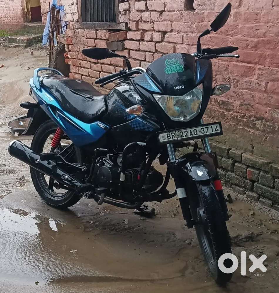 BS4 glamour bahut accha hai use nahi karta hu isliye bech raha hu