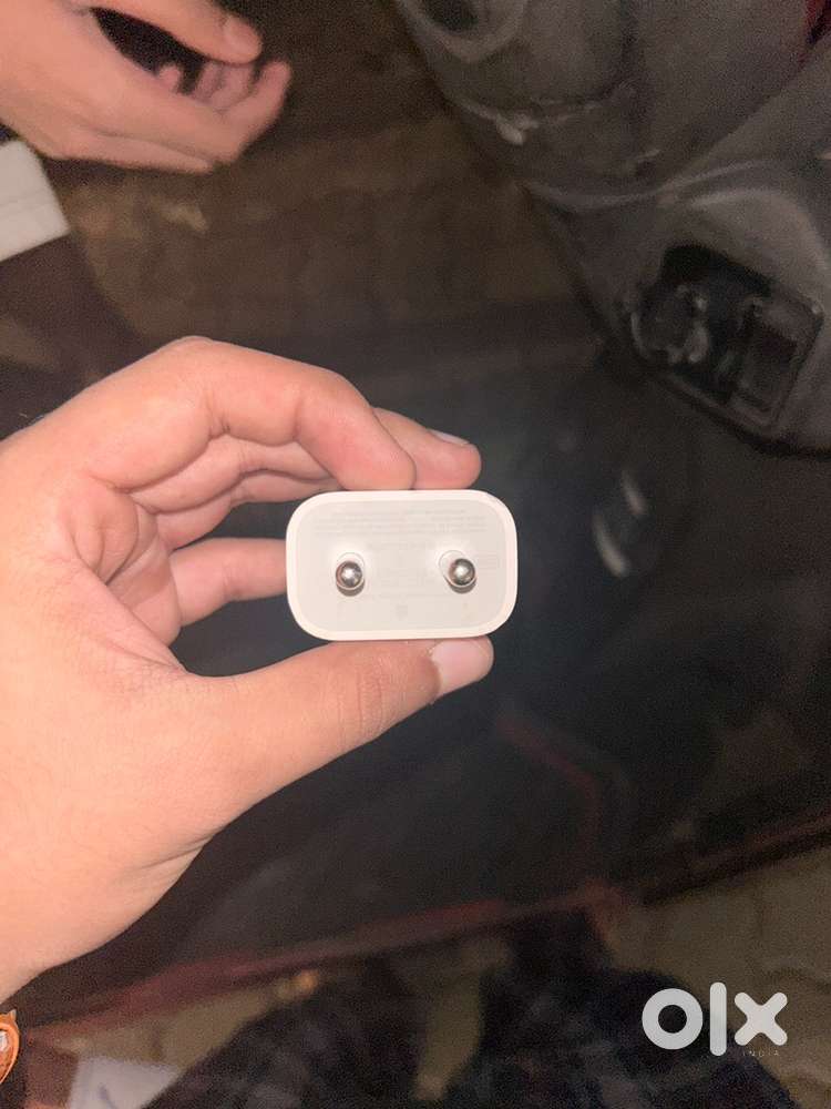 20W USB-C power adapter