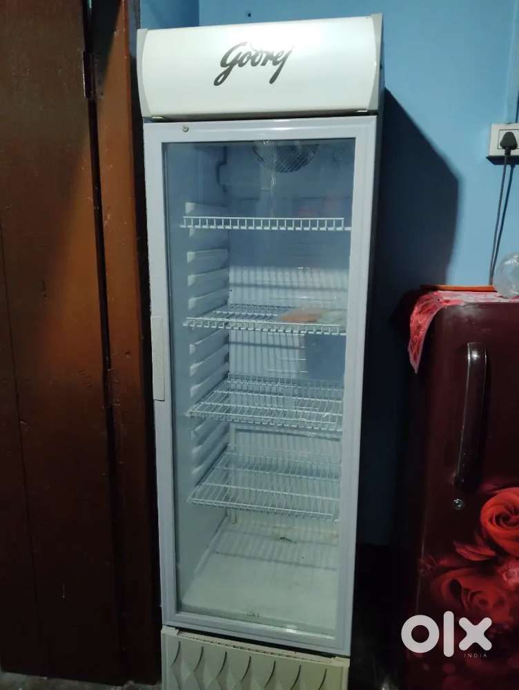 Could drink fridge for shop