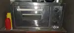 Pizza oven, excellent condition used 2 months