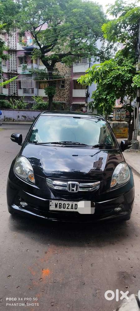 2013 Honda Amaze VX MT – Top Model  Well Maintained  Black Sedan