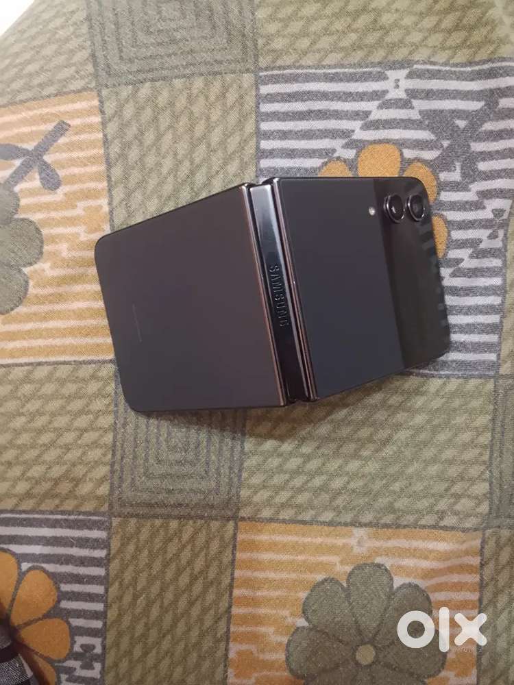 Sumsung flip 4