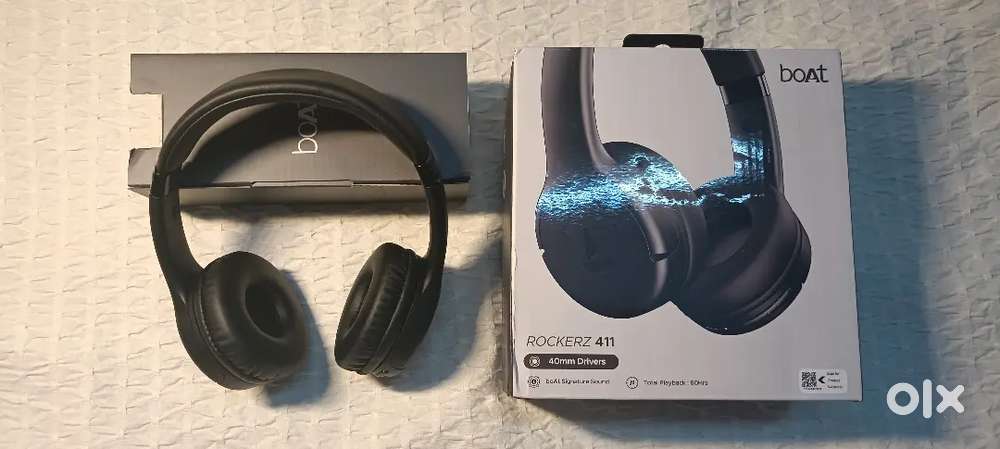 boAt Headphones ( black )