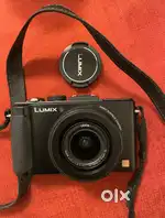 Panasonic LX7 Camera (Leica Lens) -LIKE NEW-