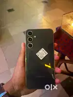 Samsung s23 FE (8gb RAM / 128 GB storage)