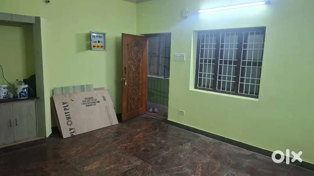 2 BHK Flat For Rent in Choolaimedu Sourashtra Nagar With Car Parking