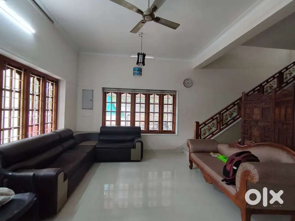 At Vattiyoorkavu beautiful 3BHK semi furnished house for rent