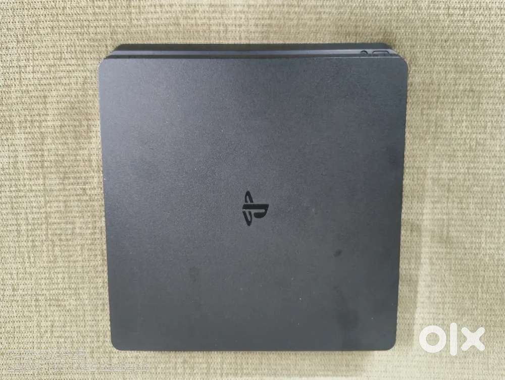 PS4 slim 1TB in well maintained condition