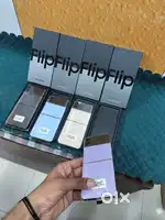Samsung flip4 5g 256gb box packed with bill and warranty cod in delhi