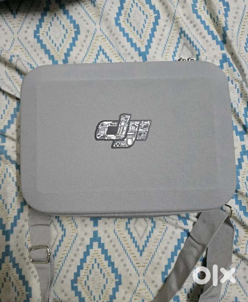 DJI neo flymore combo not used like new with carry case