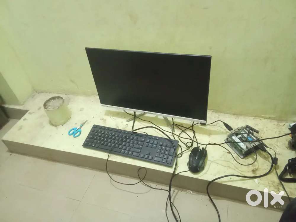 Zebronic monitor for sale almost new