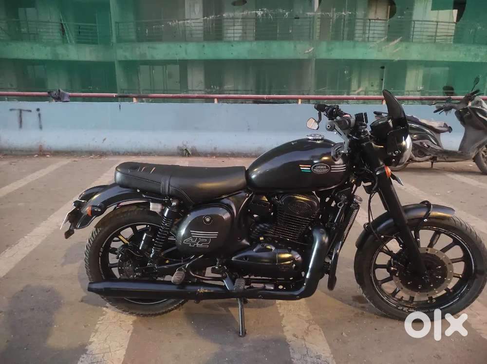 Jawa 42 Classic Legend