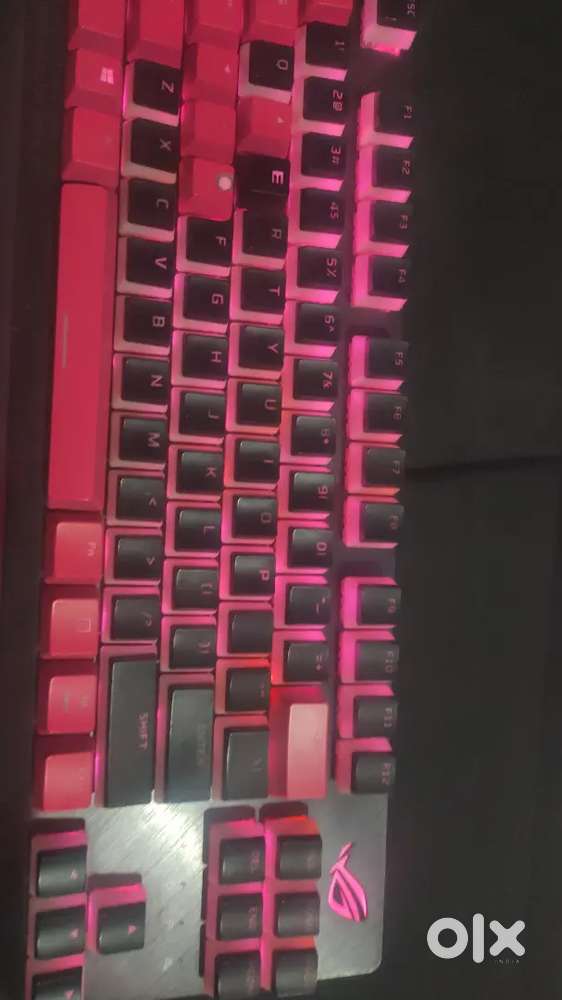 ROG Strix Scope TKL Electro Punk Gaming Keyboard  Great Condition .