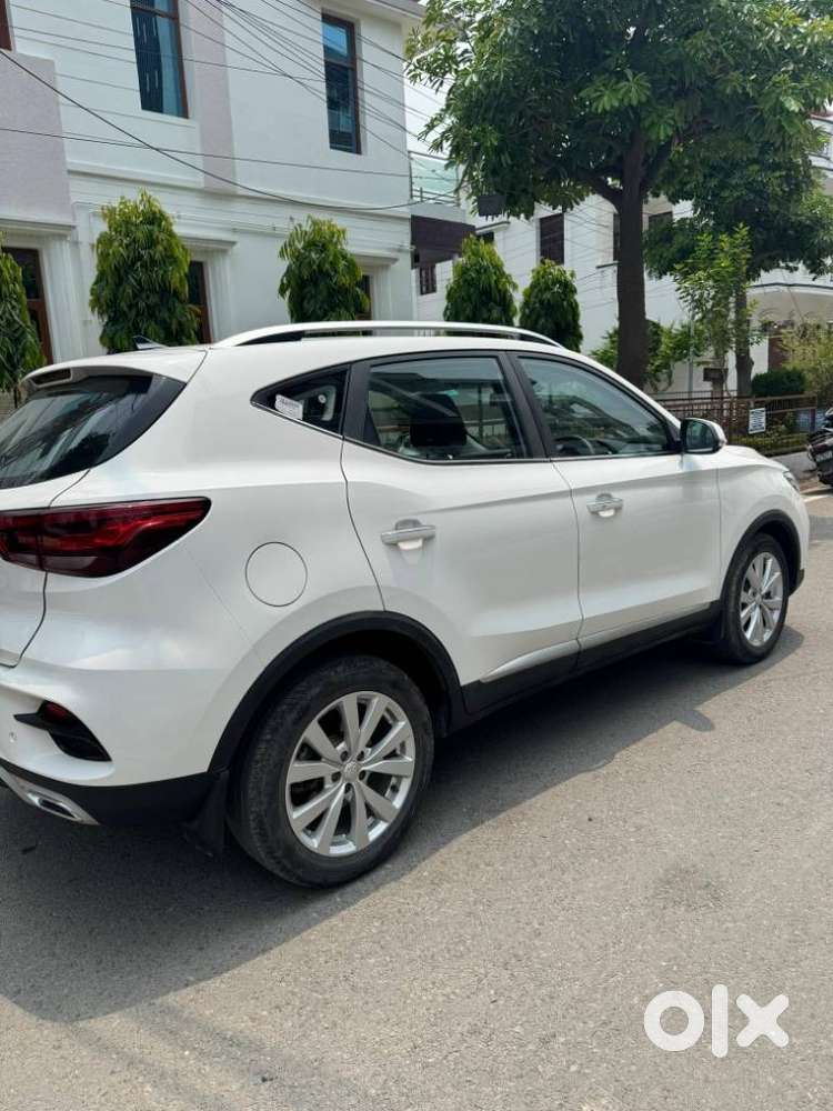 MG ASTOR select 1.5 CVT, 2024, Petrol