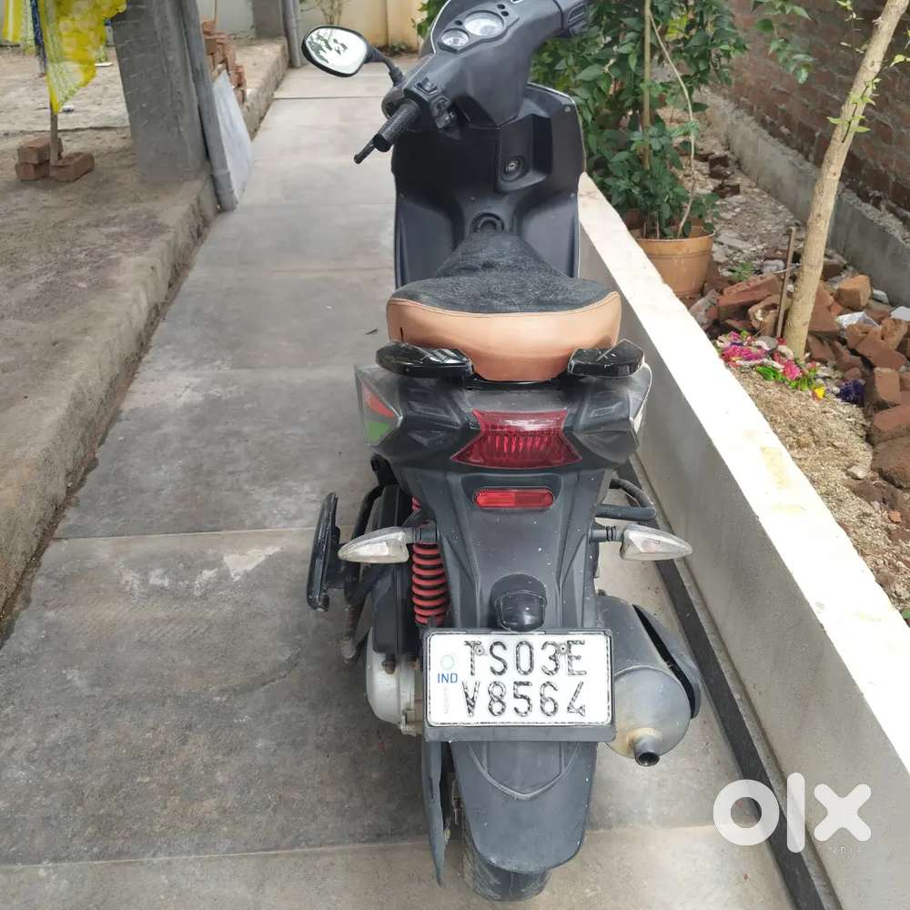 Aprilla sr 150