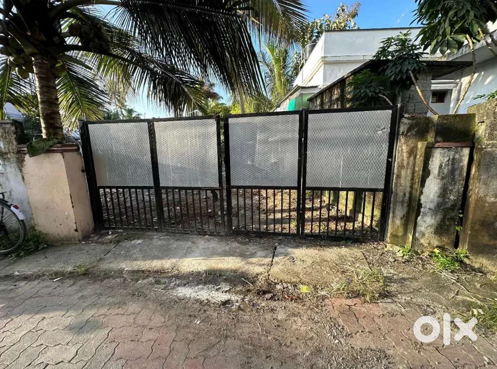 9.5 CENT @ PERUMPADAPPU PALLURUTHY KOCHI