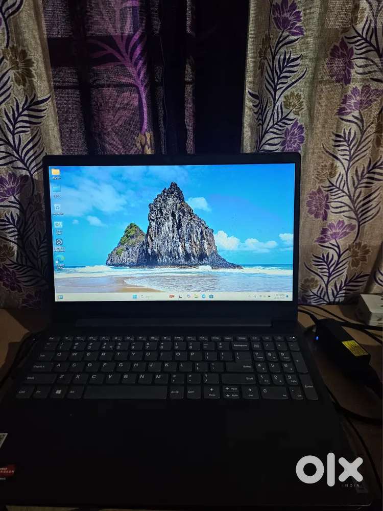 Lenovo V15 ada Ryzen 3 for sale