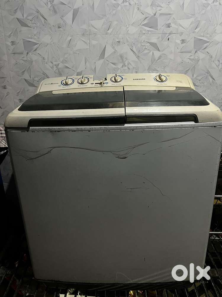 Samsung Semi automatic washingh machine
