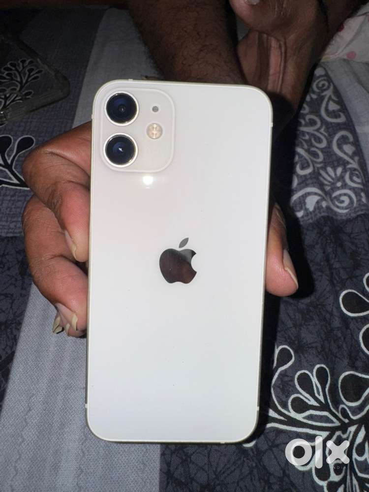 i phone 12 mini 64 GB white used personally with box
