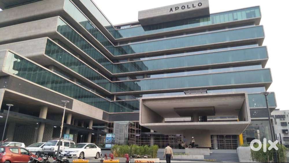 Premium Showroom for Lease – Apollo Premier, Vijay Nagar, AB Road