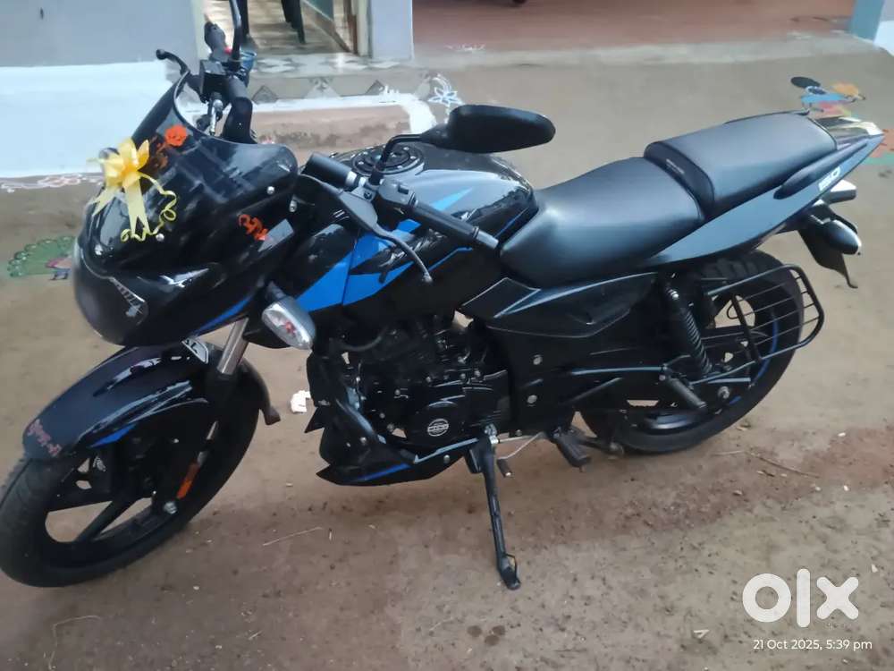Bajaj palsar