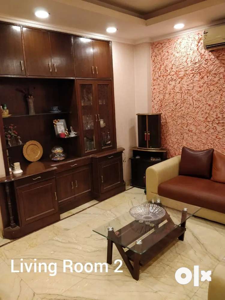 Independent guest House hotel for sale in Mahipal pur new delhi